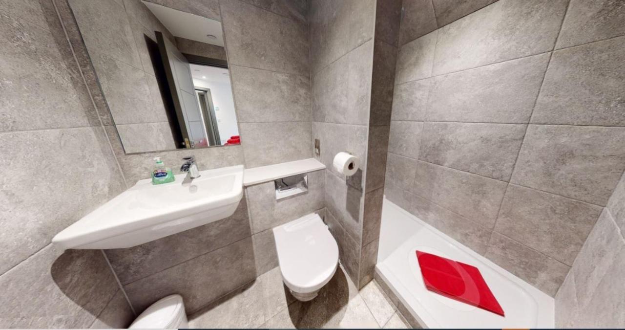 2 The View Apartments Ilfracombe - Seafront, Parking, Lift, Ev Extérieur photo